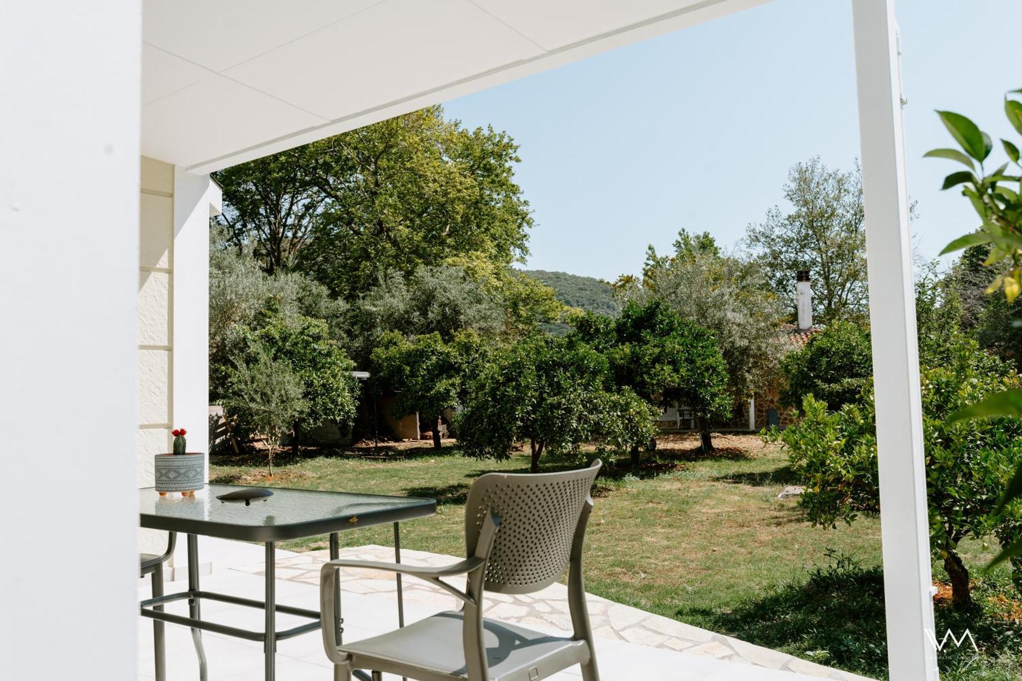 Oikies Verde Arillas  Exterior photo